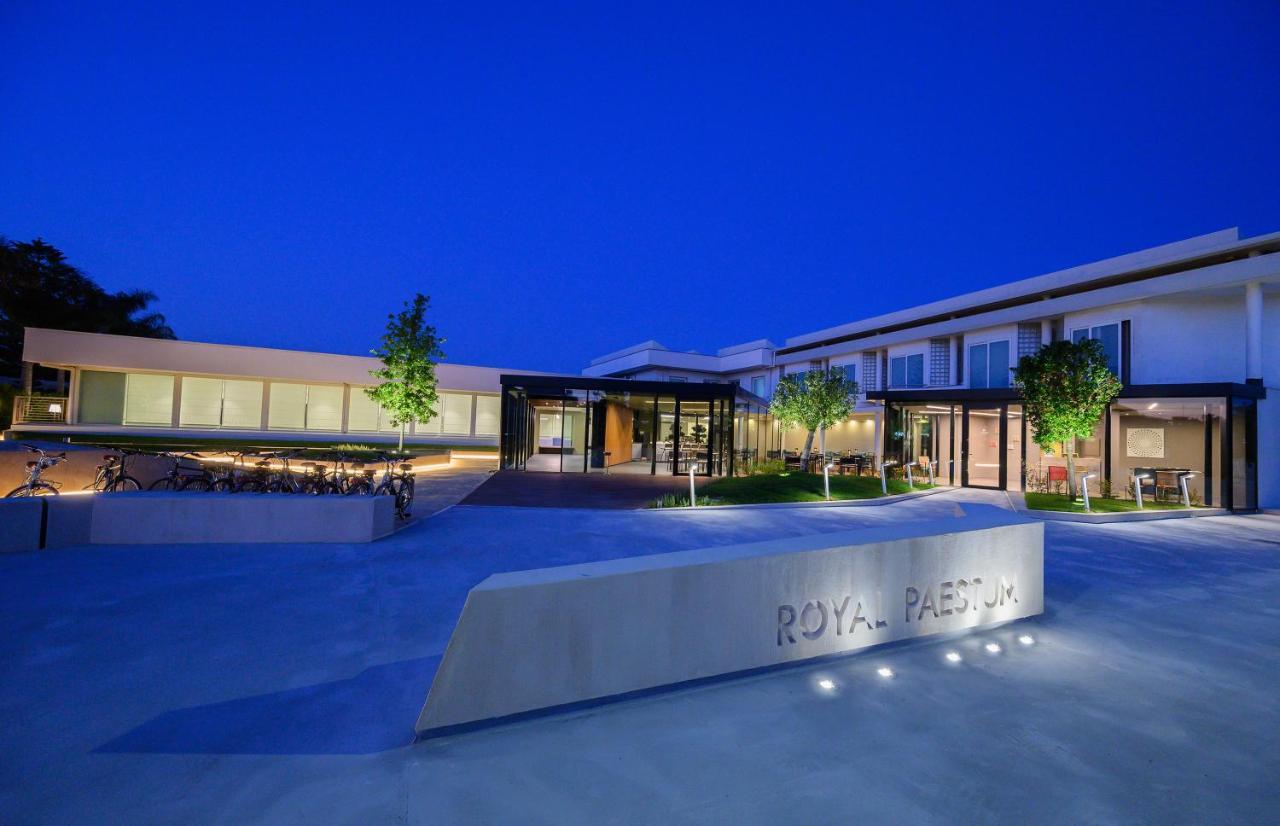 Hotel Royal Paestum Exterior photo