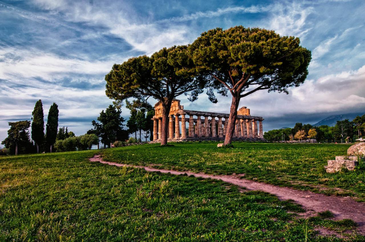 Hotel Royal Paestum Exterior photo